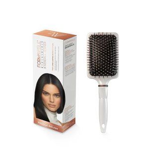 Formawell Smooth Pass Paddle Brush Kendall Jenner